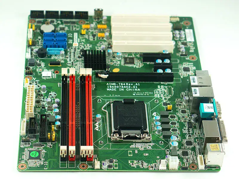 Základní deska Advantech AIMB-784G2-00A1E