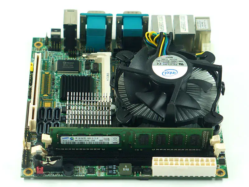 COMMELL LV-67A MiniITX motherboard