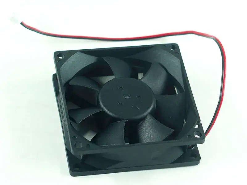 NMB 3110KL-05W-B50 8025 Ventilátor
