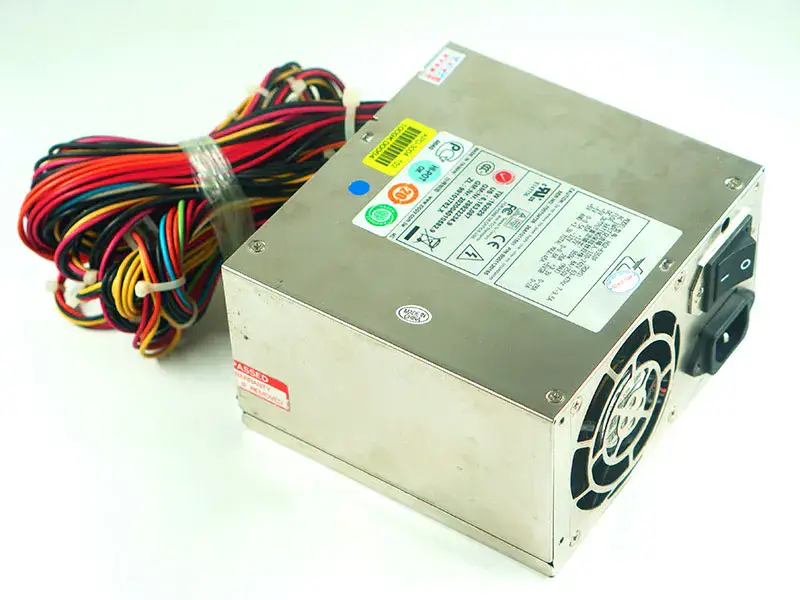 Napájecí zdroj ZIPPY HG2-6350