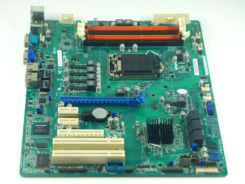 Základní deska Asus P8B-X