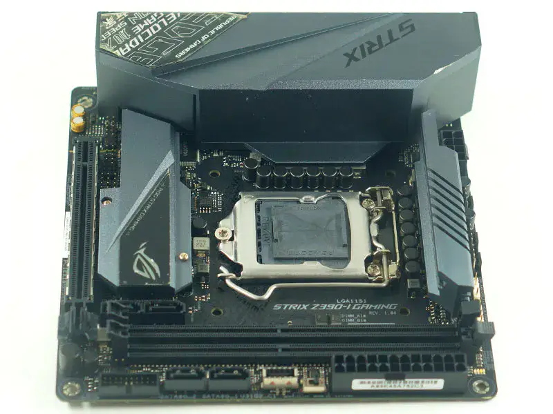 Základní deska Asus ROG STRIX Z390-I GAMING