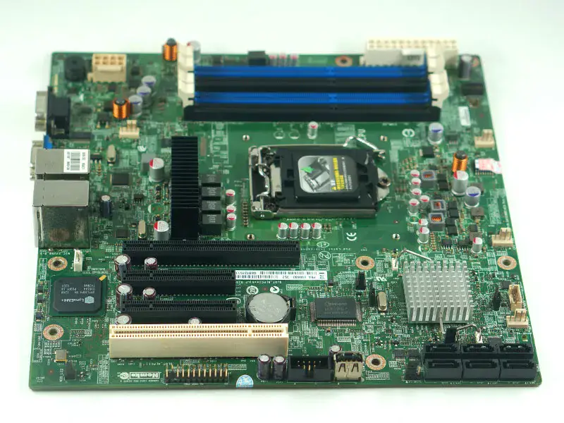 Základní deska Intel S1200BTS