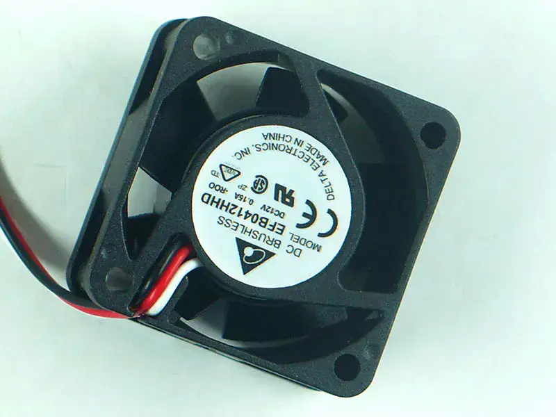 Ventilátor Delta EFB0412HHD