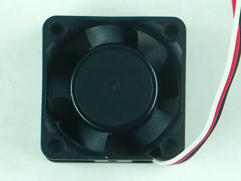 Ventilátor Delta EFB0412HHD