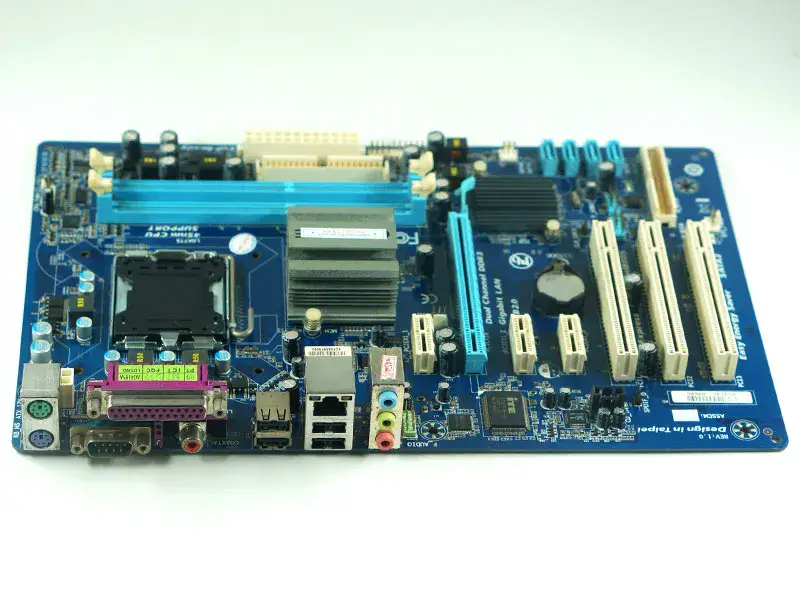 Základní deska Gigabyte GA-P41T-ES3G