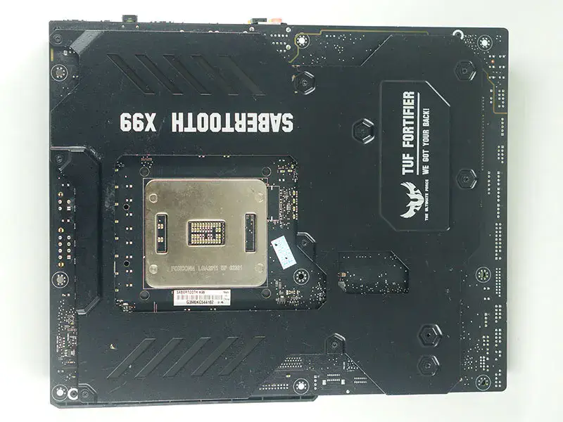 Základní deska Asus SABERTOOTH X99