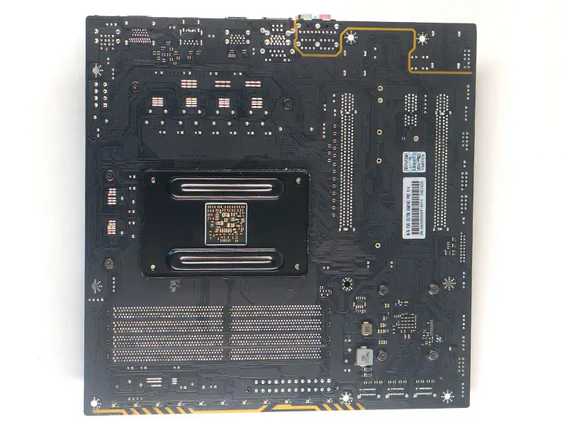 Barevná základní deska CVN X570M GAMING PRO V14