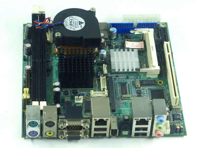 Základní deska IBASE MB899HF