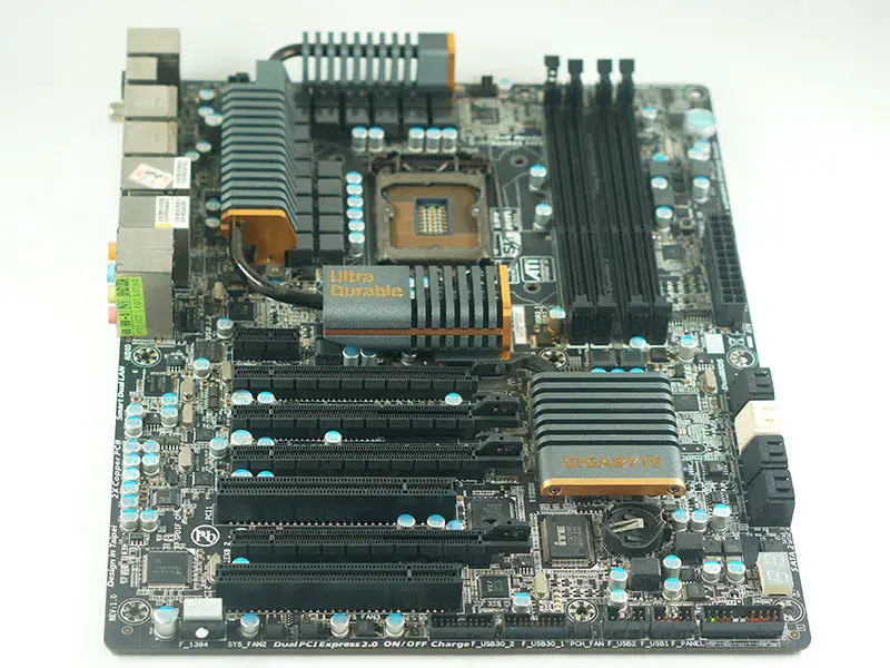 Základní deska Gigabyte GA-P67A-UD7-B3