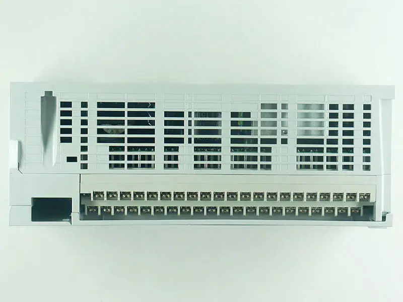 Modul PLC Mitsubishi FX5U-64MT/ES