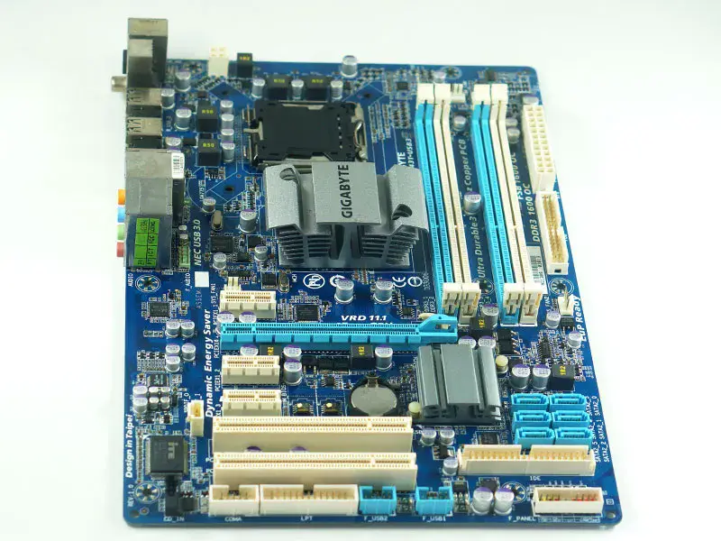 Gigabyte GA-EP43T-USB3 EP43T-USB3 Základní deska P43 LGA775 ATX