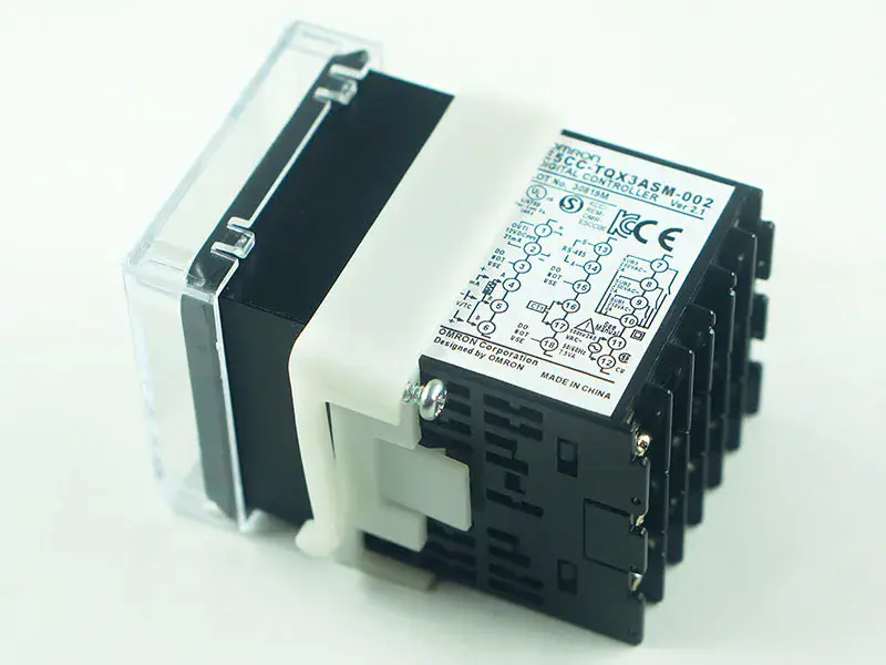 Regulátor teploty Omron E5CC-TQX3ASM-002