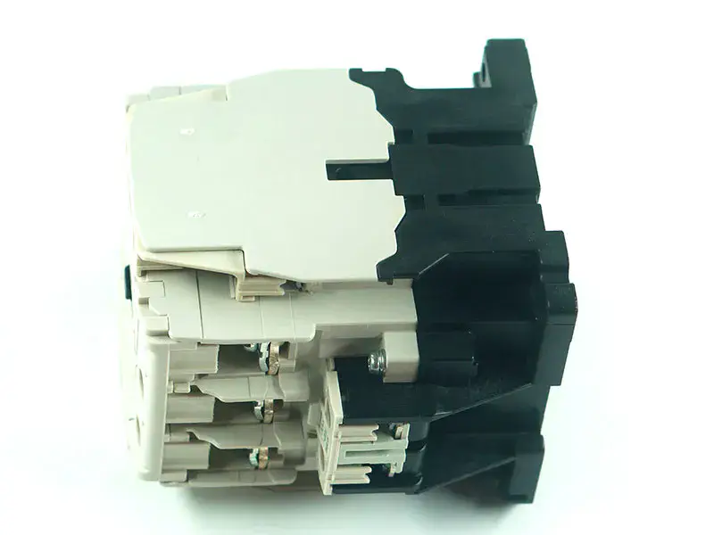 Magnetický stykač Mitsubishi S-T35