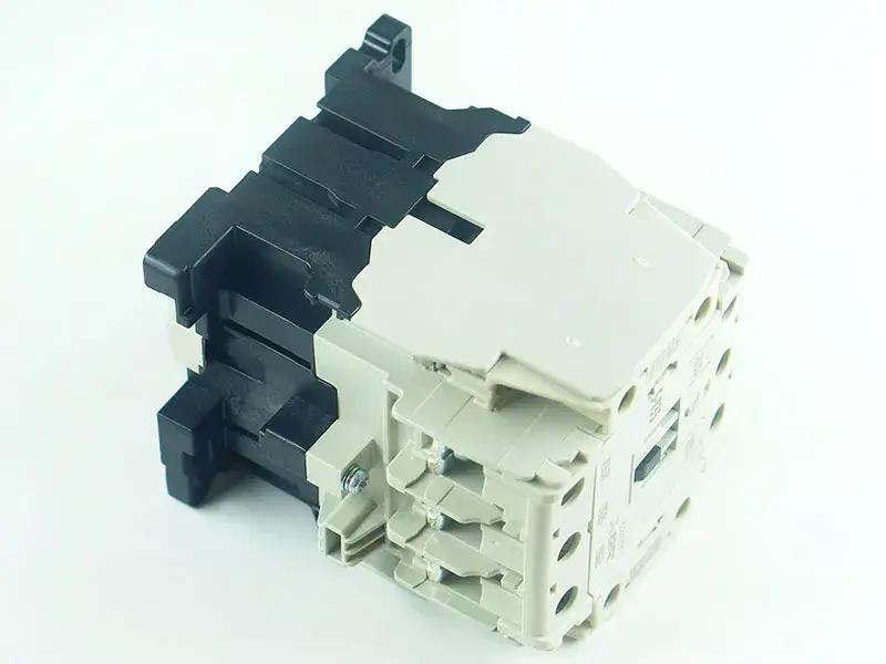 Magnetický stykač Mitsubishi S-T35