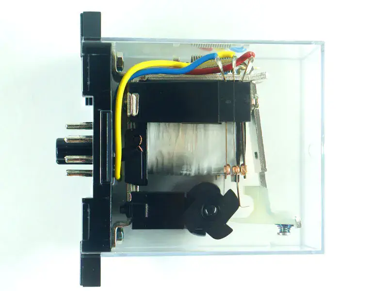 Relé Omron G4Q-212S DC24V