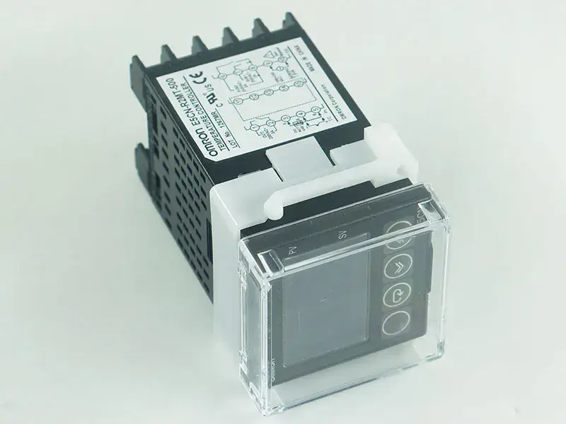 Termostat OMRON E5CN-R2MT-500