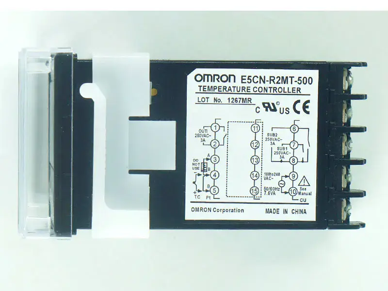 Termostat OMRON E5CN-R2MT-500