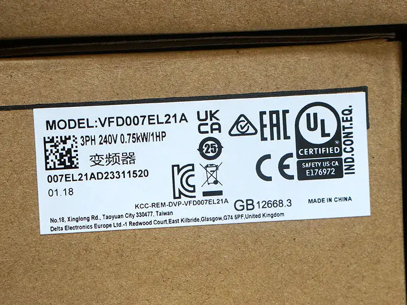 Střídavý pohon Delta VFD007EL21A