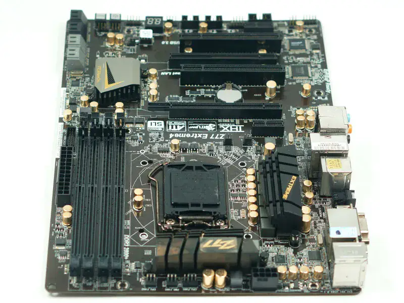 Základní deska Asrock Z77 Extreme4