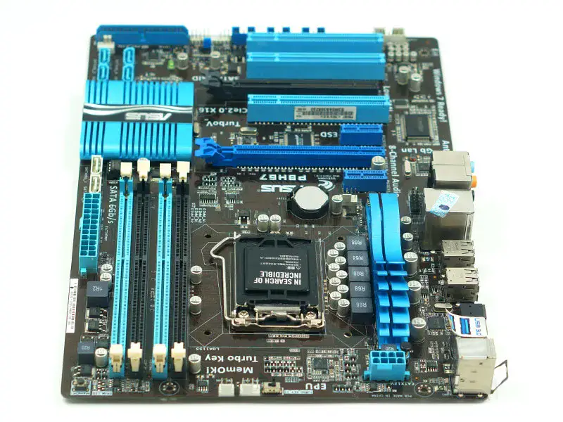 Základní deska Asus P8H67