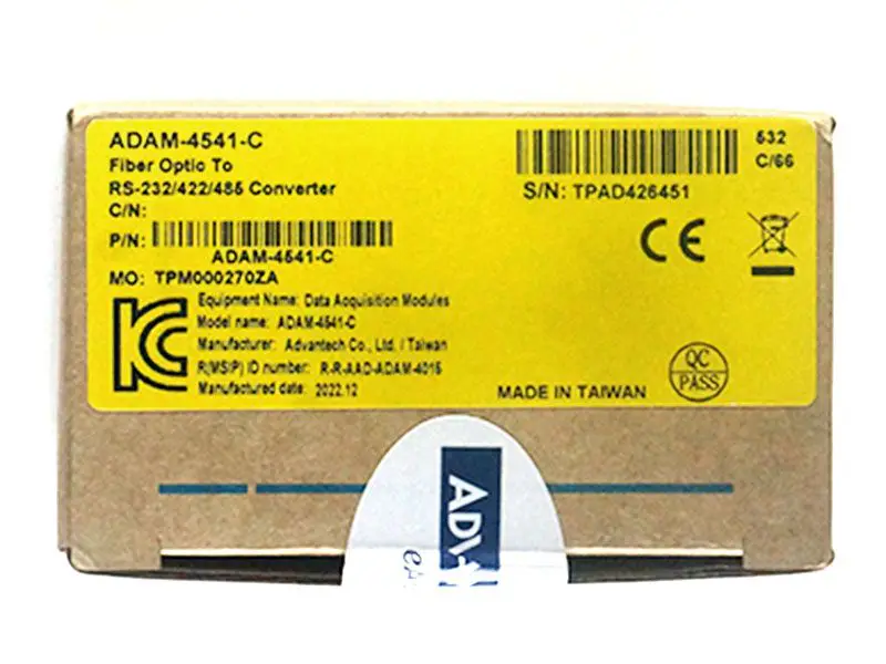 Advantech ADAM-4541-C Převodník optických vláken na RS-232/422/485
