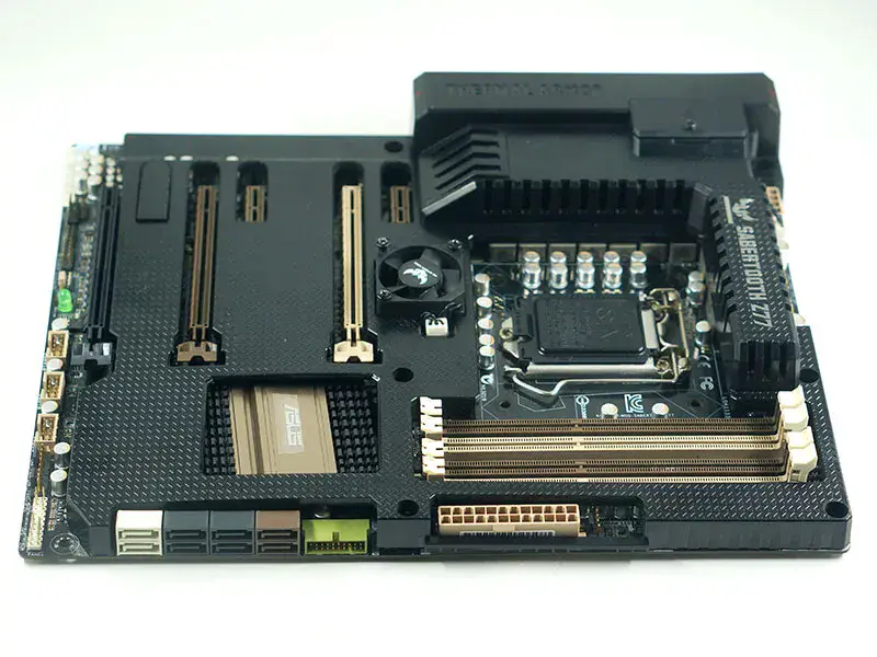 Základní deska Asus SABERTOOTH Z77