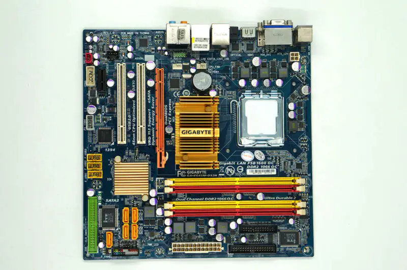 Základní deska Gigabyte GA-EG45M-DS2H (REV 1.0)