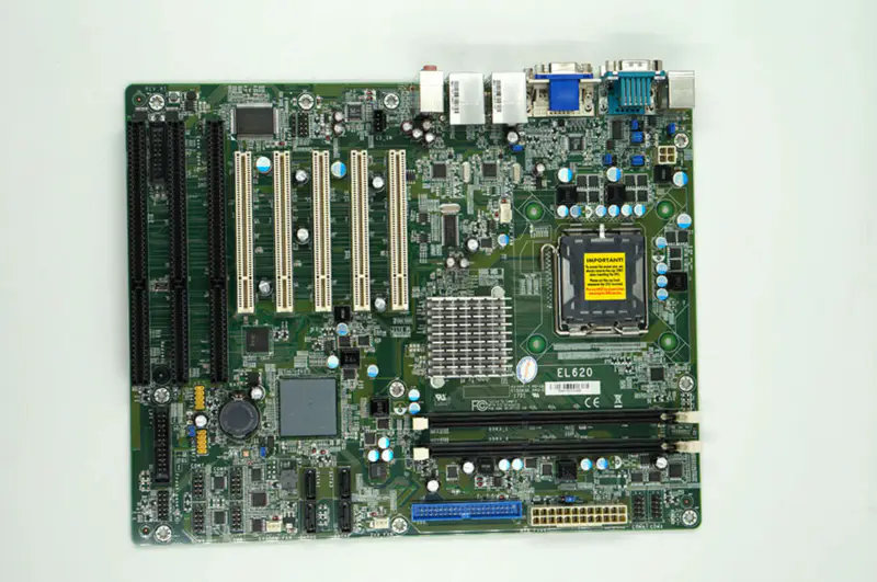 Základní deska DFI EL620-C 774-EL6201-100G