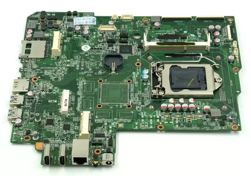 Základní deska Asus ET2300I