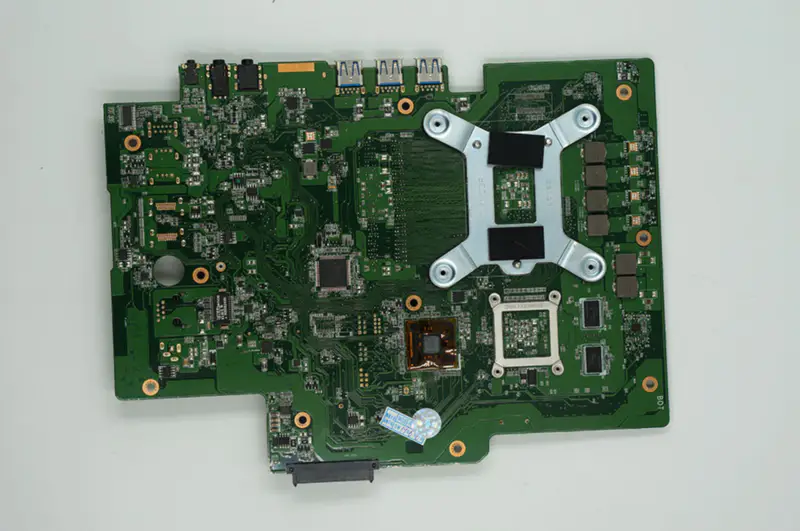 Základní deska Asus ET2311I