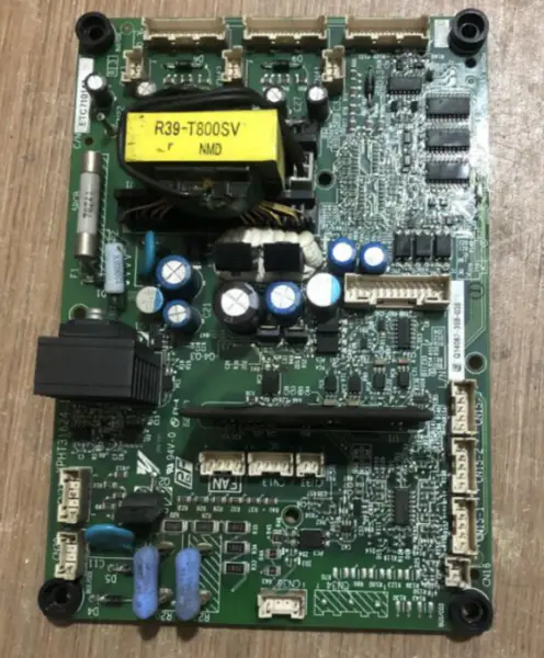 Yaskawa ETC710143 A1000 deska ovladače 75KW ETC710143/142 CIMR-AB4A0165AAA/ABC