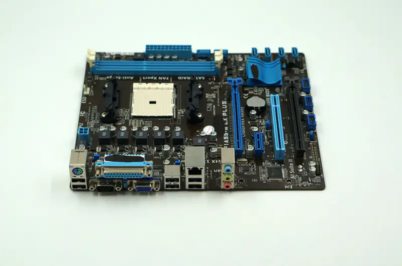 Základní deska Asus F1A55-M LX PLUS FM1