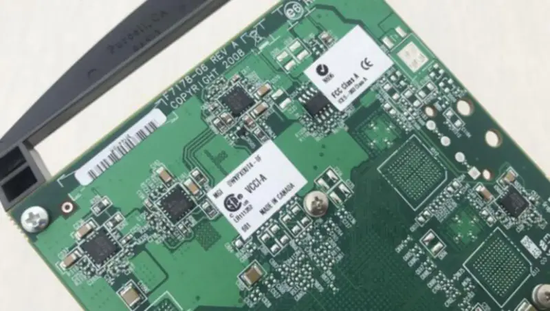 Matrox DWVPXOUT4-OF F7178-06 RevA základní deska pro průmyslová zařízení