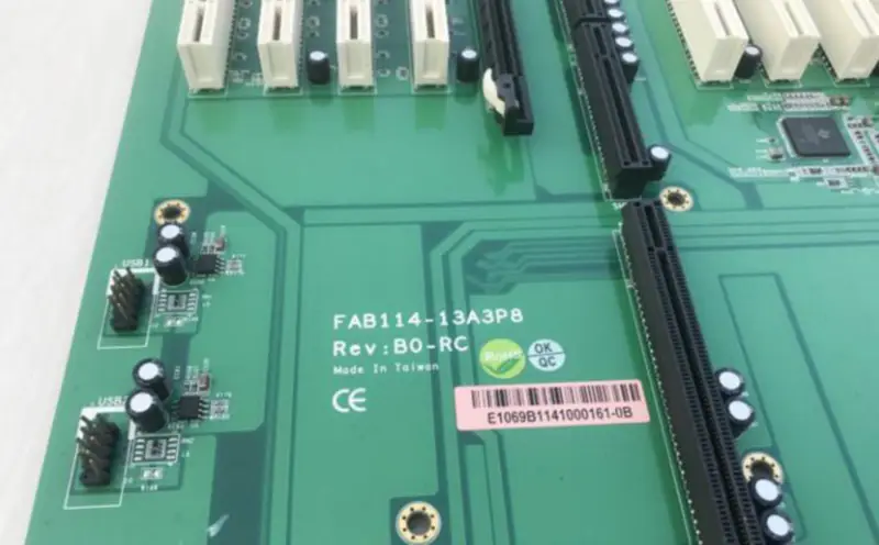Základní deska AXIOMTEK FAB114-13A3P8