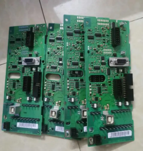 Řídicí základní deska CPU měniče Danfoss řady FC302 130B7204 130B7129 130B7715 AT/07