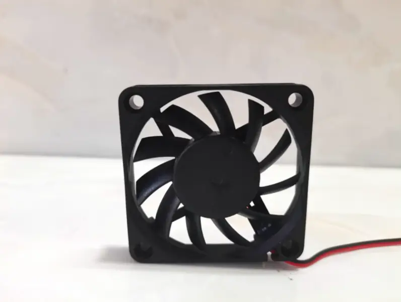 ARX FD1260-A2112A 12V 0,22A 2drátový serverový ventilátor