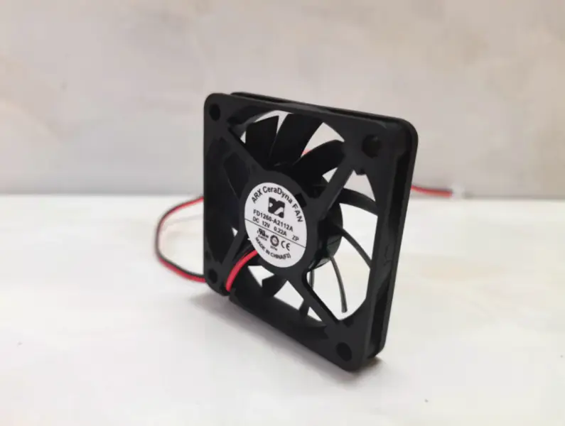 ARX FD1260-A2112A 12V 0,22A 2drátový serverový ventilátor