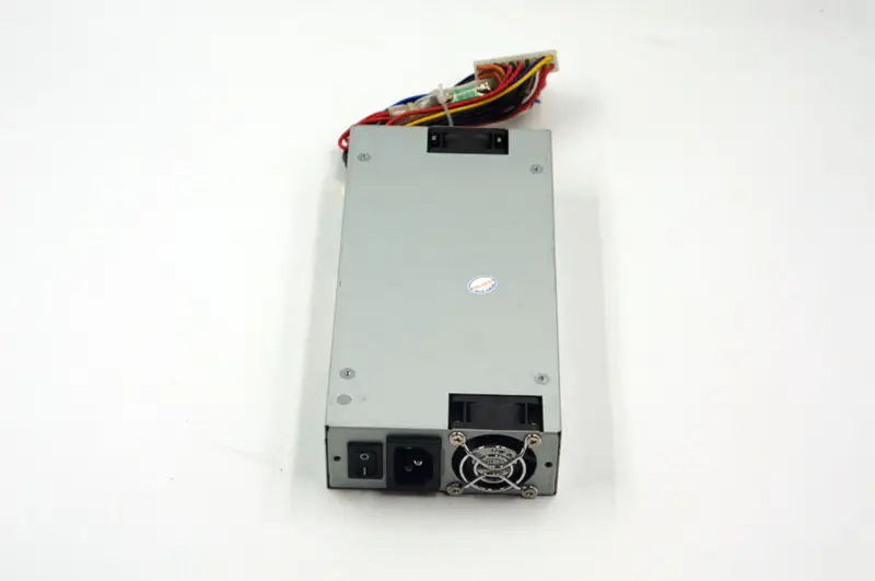 FSP FSP250-601U 250W AT 1U napájecí zdroj