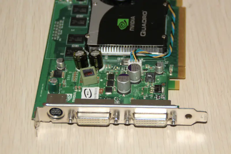 Grafická karta Quadro FX1700 512M PCI-E DVI*2