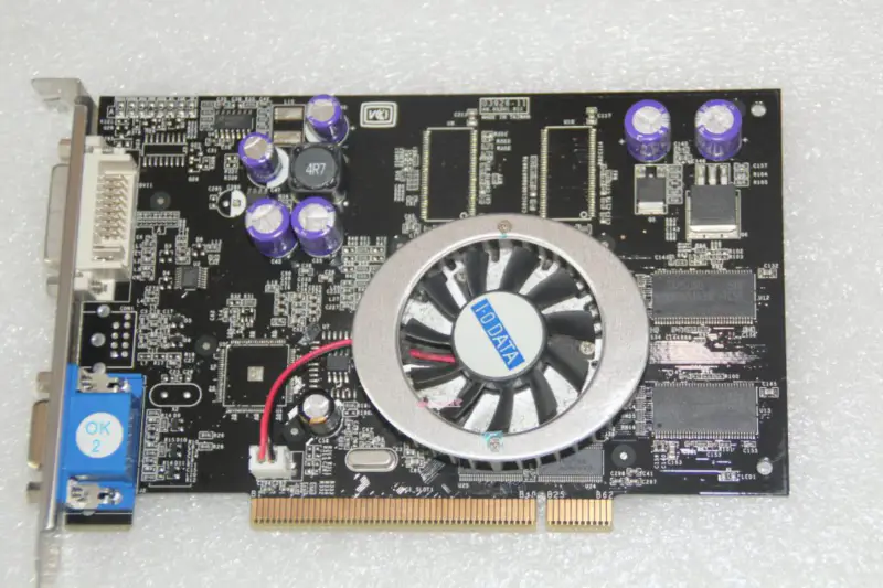 Grafická karta GeForce Original GA-5200X/PCI 128M DVI VGA Grafická karta