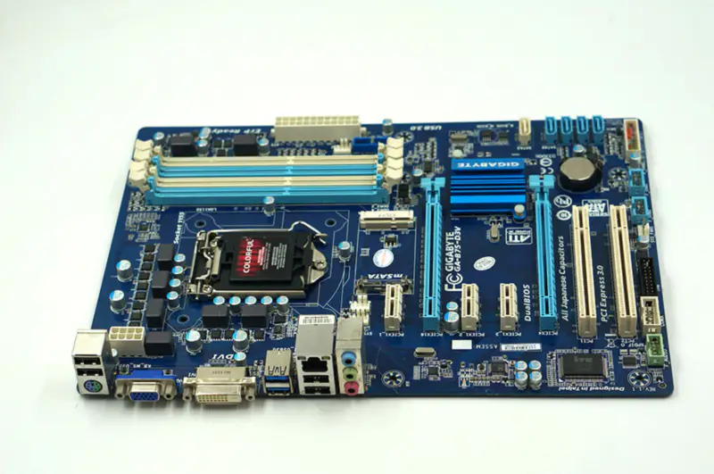 Základní deska Gigabyte GA-B75-D3V B75-D3V LGA1155