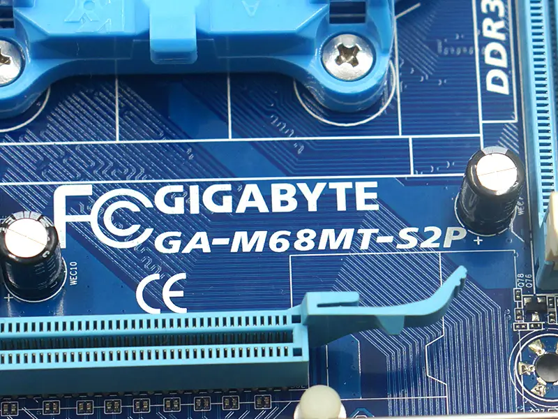 Základní deska Gigabyte GA-M68MT-S2P