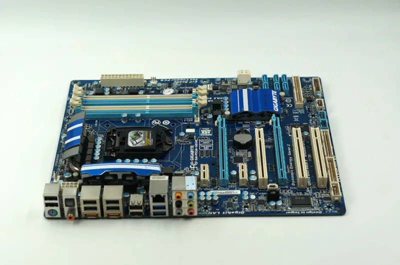 Základní deska Gigabyte GA-P55A-UD3R LGA 1156 P55A-UD3R P55