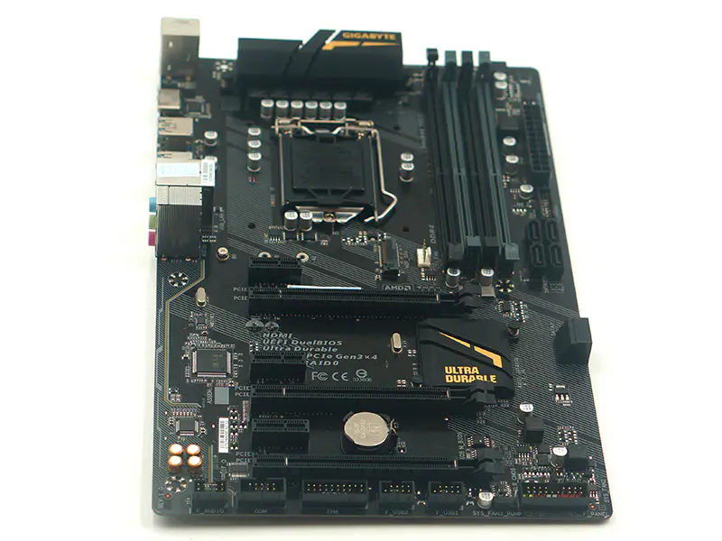 Základní deska Gigabyte GA-Z270P-D3