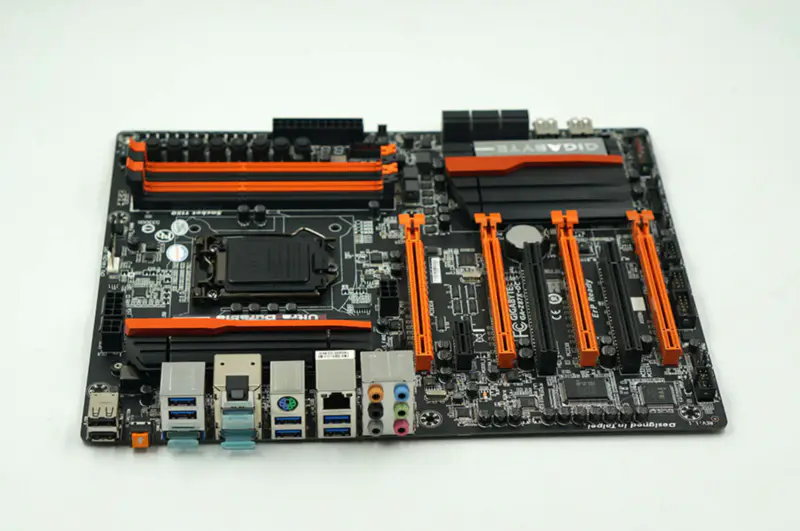 Základní deska Gigabyte GA-Z87X-OC Z87X-OC Z87 LGA 1150 E-ATX