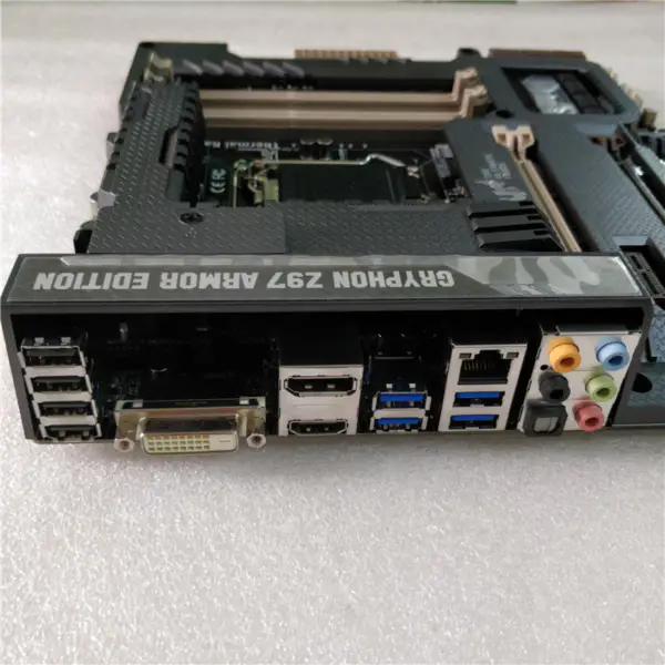 Základní deska ASUS GRYPHON Z97 ARMOR EDITION LGA1150 DDR3 32G ATX