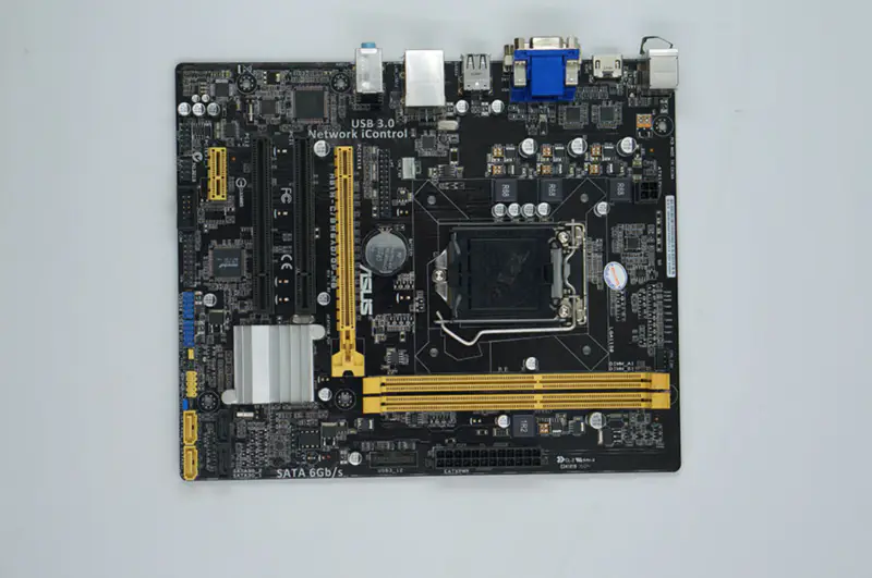 Asus H81M-C/BM6AD/DP_MB Základní deska USB3.0 SATA3.0 LGA1150 DDR3 16G M-ATX
