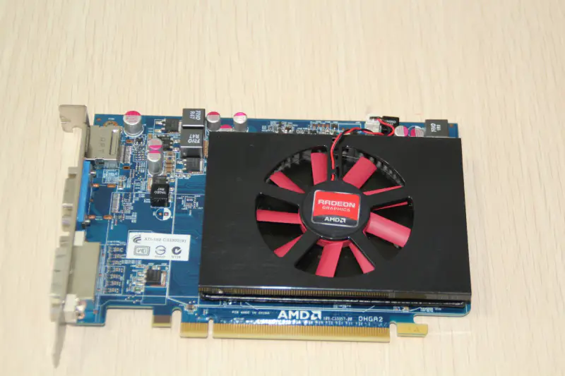 Grafická karta DELL AMD HD6670 1G DDR5 128bitů DP HD