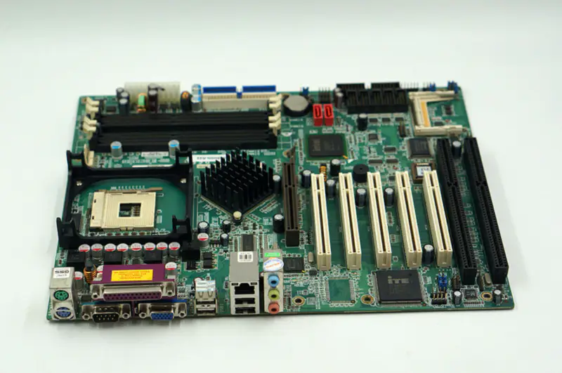 Základní deska IEI IMBA-8650GN R22 R21 R20